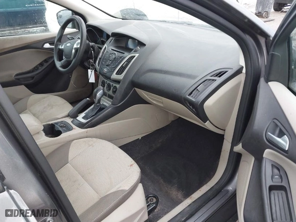 2014 Ford Focus SE with VIN 1FADP3F27EL428277, listed as a IAAI auction lot 41649278 with 113,977 mi miles. Bid and sale history available at carsss.com. Image 5.