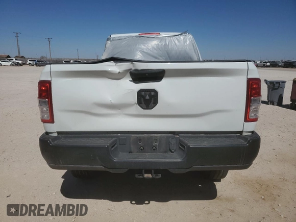 2023 Ram 2500 Tradesman z VIN 3C6UR5CL7PG565787, wystawiony jako Copart lot #47864515 z przebiegiem 53 313 mil mil oraz Czysty tytuł • Clean title. Historia ofert i sprzedaży dostępna na DreamBid. Obrazek 6.