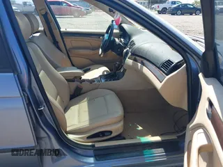 2004 BMW 3 Series 325xi z VIN WBAEU334X4PR08251, wystawiony jako IAAI lot #42419269 z przebiegiem 174 382 mil mil oraz . Historia ofert i sprzedaży dostępna na DreamBid. Obrazek 5.