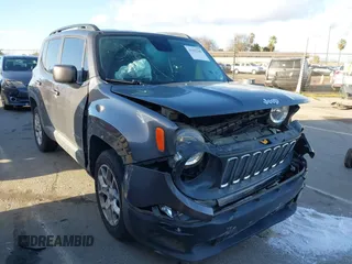 2017 Jeep Renegade Altitude with VIN ZACCJBBB4HPE93661, listed as a IAAI auction lot 41593284 with 92,667 mi miles. Bid and sale history available at carsss.com. Image 1.
