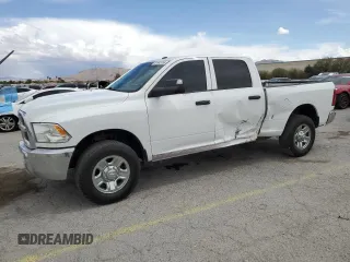 2016 Ram 2500 Tradesman z VIN 3C6UR4CJ7GG273727, wystawiony jako Copart lot #51643765 z przebiegiem 45 232 mil mil oraz Szkoda całkowita • Salvage title. Historia ofert i sprzedaży dostępna na DreamBid. Obrazek 1.