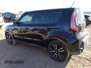 2015 Kia Soul with VIN KNDJN2A2XF7812617, listed as a Copart auction lot 73328084 with 137,781 mi miles and Salvage Title. Bid and sale history available at carsss.com. Image 2.