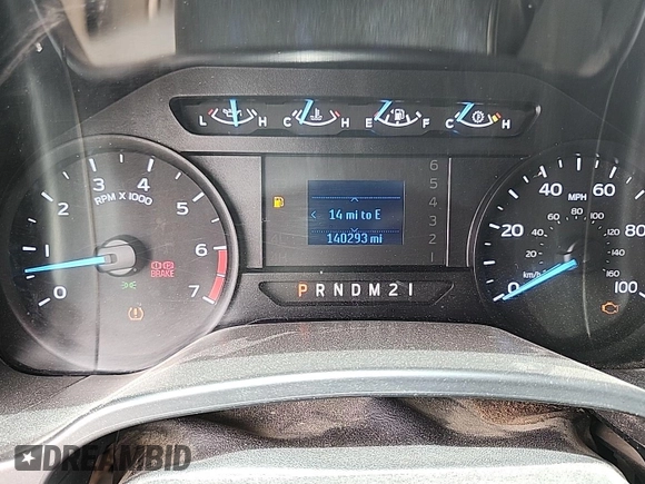 2018 Ford F-250 XL z VIN 1FT7X2B66JEB24172, wystawiony jako IAAI lot #42296113 z przebiegiem 140 293 mil mil oraz . Historia ofert i sprzedaży dostępna na DreamBid. Obrazek 1.