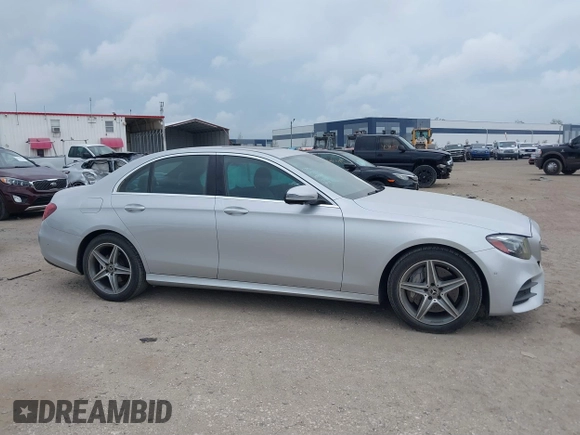 2019 Mercedes-Benz E-Class E 300 with VIN WDDZF4JB6KA515701, listed as a IAAI auction lot 41728642 with 62,636 mi miles. Bid and sale history available at carsss.com. Image 13.