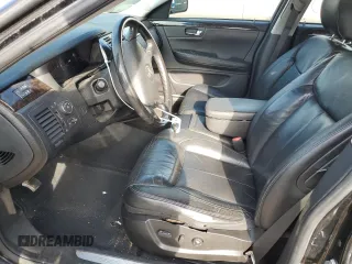 2011 Cadillac DTS z VIN 1G6KA5E69BU102492, wystawiony jako Copart lot #79293954 z przebiegiem 182 372 mil mil oraz Szkoda całkowita • Salvage title. Historia ofert i sprzedaży dostępna na DreamBid. Obrazek 7.