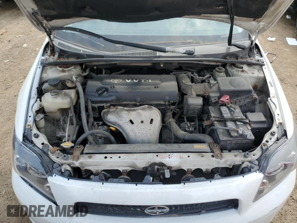 2008 Scion tC Spec z VIN JTKDE167980234431, wystawiony jako Copart lot #54694025 z przebiegiem 130 319 mil mil oraz Szkoda całkowita • Salvage title. Historia ofert i sprzedaży dostępna na DreamBid. Obrazek 11.