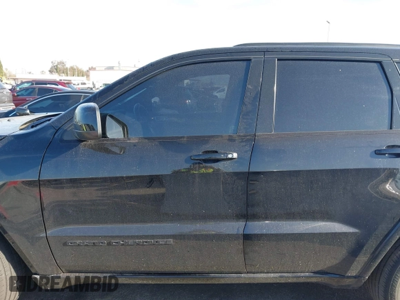 2018 Jeep Grand Cherokee Altitude with VIN 1C4RJEAG2JC430688, listed as a IAAI auction lot 41851808 with 82,959 mi miles. Bid and sale history available at carsss.com. Image 15.