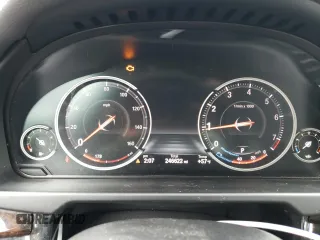 2015 BMW X6 xDrive35i z VIN 5UXKU2C58F0N77172, wystawiony jako Copart lot #55631415 z przebiegiem 246 622 mil mil oraz Tytuł czysty. Historia ofert i sprzedaży dostępna na DreamBid. Obrazek 9.