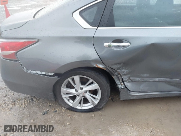 2015 Nissan Altima SL with VIN 1N4AL3AP9FC187518, listed as a IAAI auction lot 41449240 with 106,576 mi miles and . Bid and sale history available at DreamBid. Image 6.