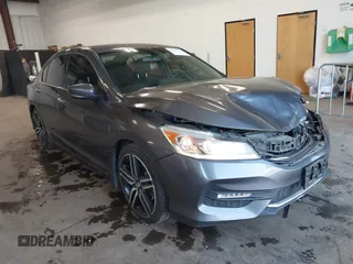 2016 Honda Accord Sport z VIN 1HGCR2F57GA233638, wystawiony jako IAAI lot #42103771 z przebiegiem 143 061 mil mil oraz . Historia ofert i sprzedaży dostępna na DreamBid. Obrazek 1.