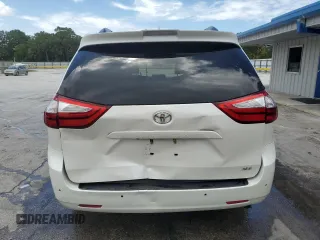 2018 Toyota Sienna XLE Auto Access Seat with VIN 5TDYZ3DC7JS962051, listed as a Copart auction lot 63115935 with 67,253 mi miles and Salvage title. Bid and sale history available at DreamBid. Image 6.