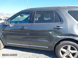 2019 Ford Explorer XLT with VIN 1FM5K7D89KGA32556, listed as a IAAI auction lot 41699226 with 69,938 mi miles. Bid and sale history available at carsss.com. Image 14.