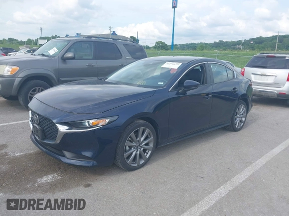2021 Mazda 3 Select с VIN JM1BPBBL3M1334417, выставлен на аукционе IAAI как лот 42296677 с пробегом 37 142 миль миль и . История ставок и продаж доступна на DreamBid. Изображение 16.