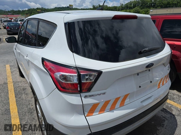 2017 Ford Escape SE z VIN 1FMCU0GD9HUD67764, wystawiony jako IAAI lot #42566602 z przebiegiem 111 244 mil mil oraz . Historia ofert i sprzedaży dostępna na DreamBid. Obrazek 4.