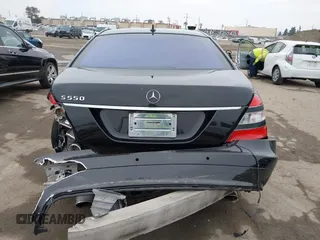 2008 Mercedes-Benz S 550 z VIN WDDNG71X18A225500, wystawiony jako IAAI lot #42100850 z przebiegiem 148 047 mil mil oraz . Historia ofert i sprzedaży dostępna na DreamBid. Obrazek 16.