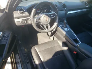 2021 Porsche 718 Cayman z VIN WP0AA2A82MS260105, wystawiony jako Copart lot #67688533 z przebiegiem 17 514 mil mil oraz . Historia ofert i sprzedaży dostępna na DreamBid. Obrazek 8.