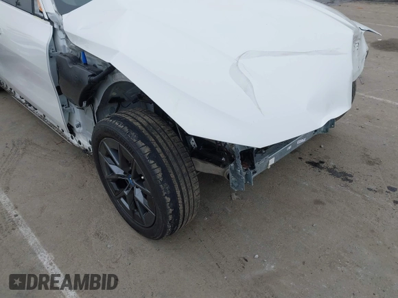 2023 BMW i4 eDrive35 z VIN WBY43AW04PFP70309, wystawiony jako IAAI lot #41745911 z przebiegiem 15 453 mil mil oraz . Historia ofert i sprzedaży dostępna na DreamBid. Obrazek 20.