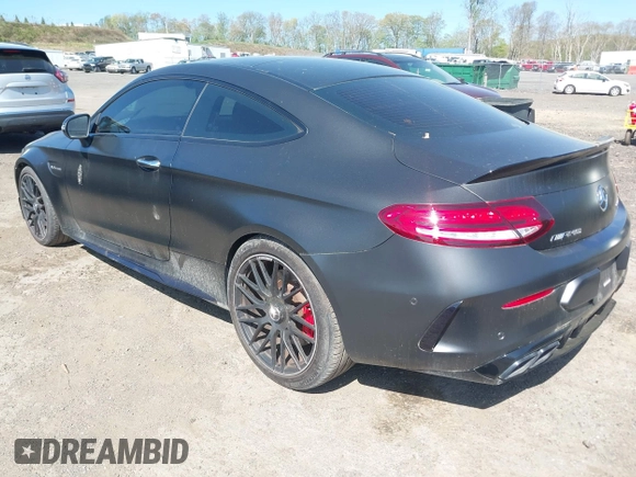 2019 Mercedes-Benz C 63 S AMG with VIN WDDWJ8HBXKF845181, listed as a IAAI auction lot 42147743 with 39,430 mi miles and . Bid and sale history available at DreamBid. Image 3.