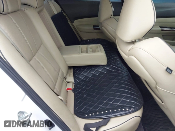 2019 Acura TLX w/Advance Pkg with VIN 19UUB3F84KA003847, listed as a IAAI auction lot 41735006 with 999,999 mi miles. Bid and sale history available at carsss.com. Image 8.