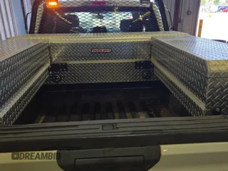2018 Ford F-150 XL with VIN 1FTFX1E50JKD73903, listed as a IAAI auction lot 42663576 with 178,136 mi miles and . Bid and sale history available at DreamBid. Image 7.