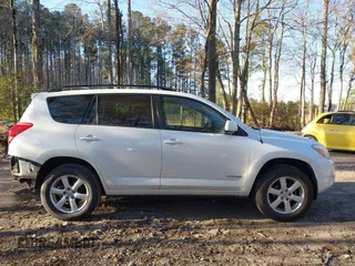 2008 Toyota RAV4 Ltd with VIN JTMZD31V285115124, listed as a IAAI auction lot 41769176 with 125,323 mi miles. Bid and sale history available at carsss.com. Image 14.