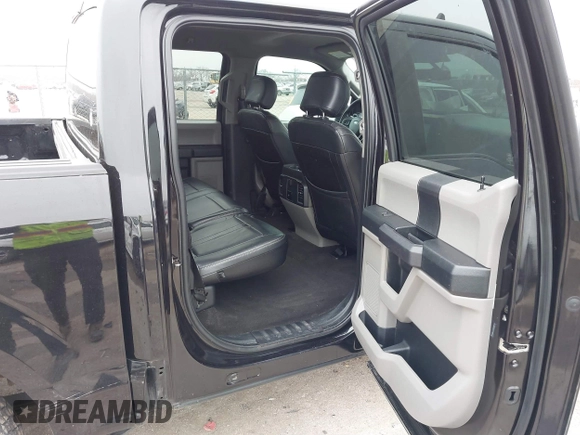 2020 Ford F-150 XL with VIN 1FTEW1CP7LKD07631, listed as a IAAI auction lot 41711165 with 101,608 mi miles. Bid and sale history available at carsss.com. Image 8.