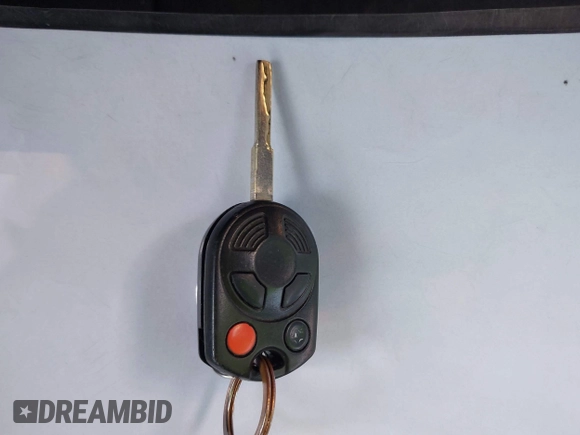 2013 Ford Escape SE с VIN 1FMCU0GX3DUB70805, выставлен на аукционе IAAI как лот 42735924 с пробегом 164 628 миль миль и . История ставок и продаж доступна на DreamBid. Изображение 11.