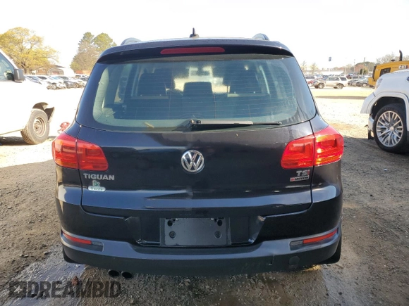2017 Volkswagen Tiguan S with VIN WVGBV7AX7HK003956, listed as a Copart auction lot 49468515 with 142,699 mi miles and Clean Title. Bid and sale history available at DreamBid. Image 6.