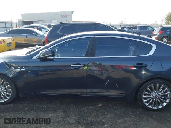 2015 Kia K900 Luxury with VIN KNALW4D42F6021502, listed as a IAAI auction lot 40900852 with 118,993 mi miles. Bid and sale history available at carsss.com. Image 15.
