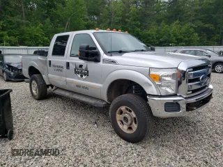 2014 Ford F-250 XL with VIN 1FT7W2B66EEA95457, listed as a Copart auction lot 59625155 with 118,040 mi miles and Salvage title. Bid and sale history available at DreamBid. Image 4.