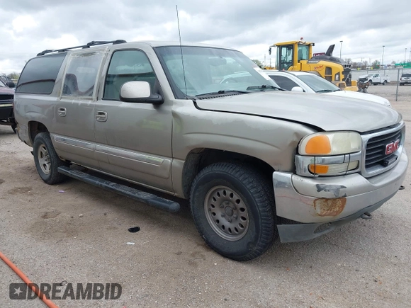 2002 GMC Yukon XL SLT with VIN 1GKFK16Z32J158981, listed as a IAAI auction lot 41951988 with 245,650 mi miles. Bid and sale history available at carsss.com. Image 1.