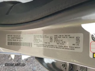 2025 Ram 1500 Big Horn z VIN 1C6SRFFP9SN581193, wystawiony jako IAAI lot #41874738 z przebiegiem 27 347 mil mil oraz . Historia ofert i sprzedaży dostępna na DreamBid. Obrazek 9.