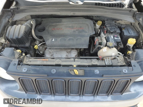 2016 Jeep Renegade Trailhawk with VIN ZACCJBCT5GPD57612, listed as a Copart auction lot 64774845 with 173,915 mi miles and Clean title. Bid and sale history available at DreamBid. Image 12.