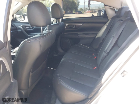 2017 Nissan Altima 2.5 SR with VIN 1N4AL3AP5HC213504, listed as a IAAI auction lot 41944535 with 71,159 mi miles. Bid and sale history available at carsss.com. Image 8.