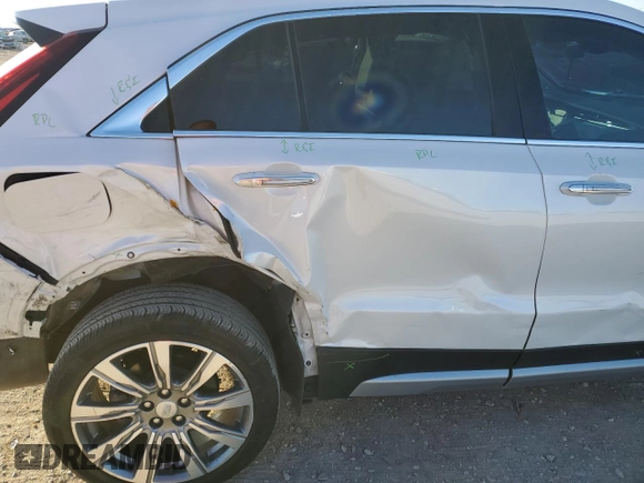 2023 Cadillac XT4 FWD Premium Luxury with VIN 1GYFZCR41PF207912, listed as a Copart auction lot 87504805 with 13,194 mi miles and Clean title. Bid and sale history available at DreamBid. Image 11.