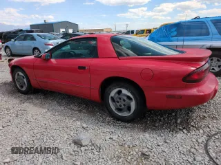 1995 Pontiac Firebird Firebird z VIN 2G2FS22S5S2227060, wystawiony jako Copart lot #64597545 z przebiegiem 106 971 mil mil oraz Szkoda całkowita • Salvage title. Historia ofert i sprzedaży dostępna na DreamBid. Obrazek 2.