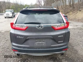 2018 Honda CR-V Touring with VIN 7FARW2H98JE040757, listed as a IAAI auction lot 42044927 with 1 mi miles. Bid and sale history available at carsss.com. Image 15.