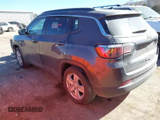 2022 Jeep Compass Latitude with VIN 3C4NJCBB6NT224970, listed as a IAAI auction lot 41689596 with 36,314 mi miles and . Bid and sale history available at carsss.com. Image 3.
