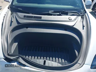 2023 Tesla Model 3 z VIN 5YJ3E1EA3PF451392, wystawiony jako IAAI lot #41668299 z przebiegiem 77 915 mil mil oraz . Historia ofert i sprzedaży dostępna na DreamBid. Obrazek 10.