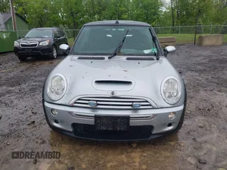 2006 MINI Convertible S with VIN WMWRH33586TF88407, listed as a IAAI auction lot 42223156 with 199,948 mi miles and . Bid and sale history available at DreamBid. Image 6.