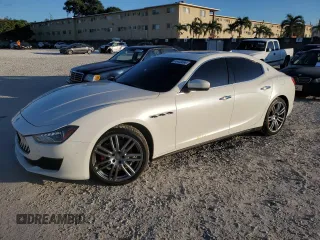 2018 Maserati Ghibli with VIN ZAM57XSA0J1267324, listed as a Copart auction lot 86433894 with 46,813 mi miles and Non Repairable. Bid and sale history available at carsss.com. Image 1.