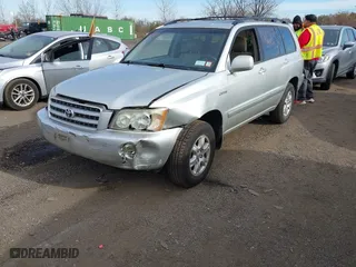 2003 Toyota Highlander with VIN JTEHF21A430146857, listed as a IAAI auction lot 40762625 with 134,431 mi miles. Bid and sale history available at carsss.com. Image 2.