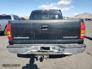2000 Chevrolet Silverado 1500 LT with VIN 1GCEK19T3YE128282, listed as a Copart auction lot 44359805 with 153,728 mi miles and Salvage Title. Bid and sale history available at carsss.com. Image 6.