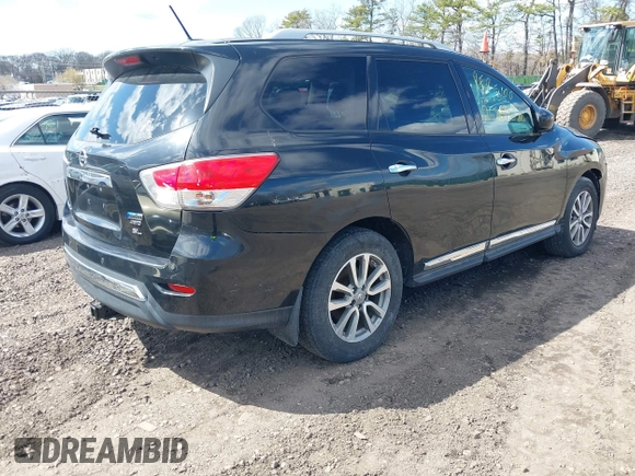 2015 Nissan Pathfinder SV with VIN 5N1AR2MM9FC625843, listed as a IAAI auction lot 41996006 with Not Provided miles and . Bid and sale history available at DreamBid. Image 4.
