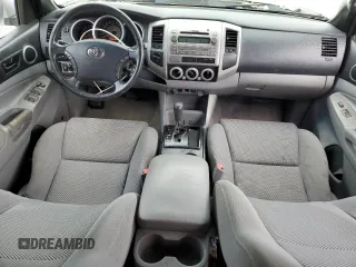 2010 Toyota Tacoma with VIN 3TMMU4FN8AM023377, listed as a Copart auction lot 58592735 with 245,178 mi miles and Salvage title. Bid and sale history available at DreamBid. Image 8.