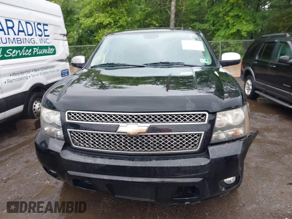 2008 Chevrolet Suburban LTZ with VIN 1GNFK16338J221195, listed as a IAAI auction lot 42243746 with 199,707 mi miles and . Bid and sale history available at DreamBid. Image 13.