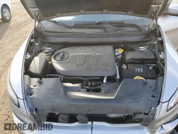 2018 Jeep Cherokee Latitude z VIN 1C4PJMCX2JD532405, wystawiony jako Copart lot #54792835 z przebiegiem 125 225 mil mil oraz Szkoda całkowita • Salvage title. Historia ofert i sprzedaży dostępna na DreamBid. Obrazek 12.