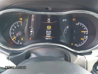 2018 Jeep Grand Cherokee Altitude z VIN 1C4RJEAG8JC380640, wystawiony jako IAAI lot #42336318 z przebiegiem 109 675 mil mil oraz . Historia ofert i sprzedaży dostępna na DreamBid. Obrazek 7.