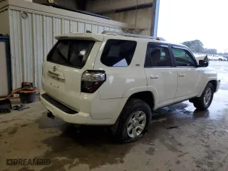 2017 Toyota 4Runner SR5 with VIN JTEZU5JRXH5158393, listed as a Copart auction lot 44805845 with 155,108 mi miles and Salvage Title. Bid and sale history available at carsss.com. Image 3.