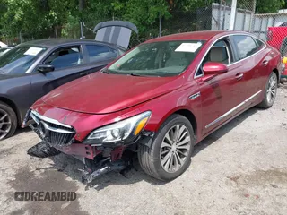 2017 Buick LaCrosse Premium z VIN 1G4ZR5SS2HU171941, wystawiony jako IAAI lot #42290705 z przebiegiem 53 828 mil mil oraz . Historia ofert i sprzedaży dostępna na DreamBid. Obrazek 17.
